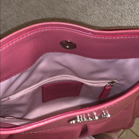 Coach leather Ashley purse - Picture 4 of 4